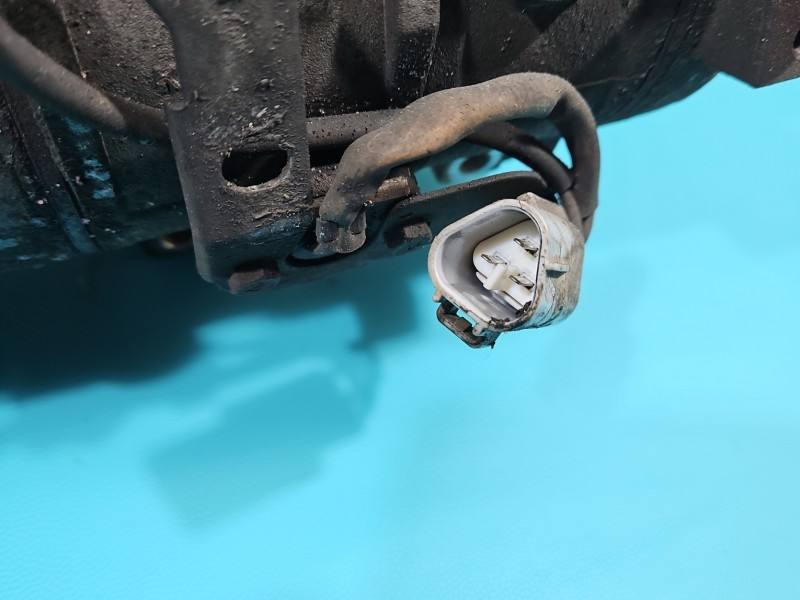 Компресор кондиціонера Toyota Land Cruiser 447280-0053 — фото деталі 7