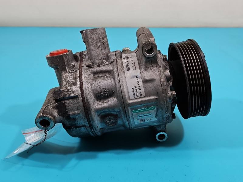 Компресор кондиціонера Volkswagen Golf plus 8FK351135-421 — фото деталі 3