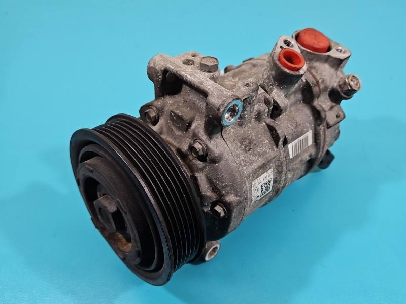 Компрессор кондиционера Audi Q5 8T0260805E