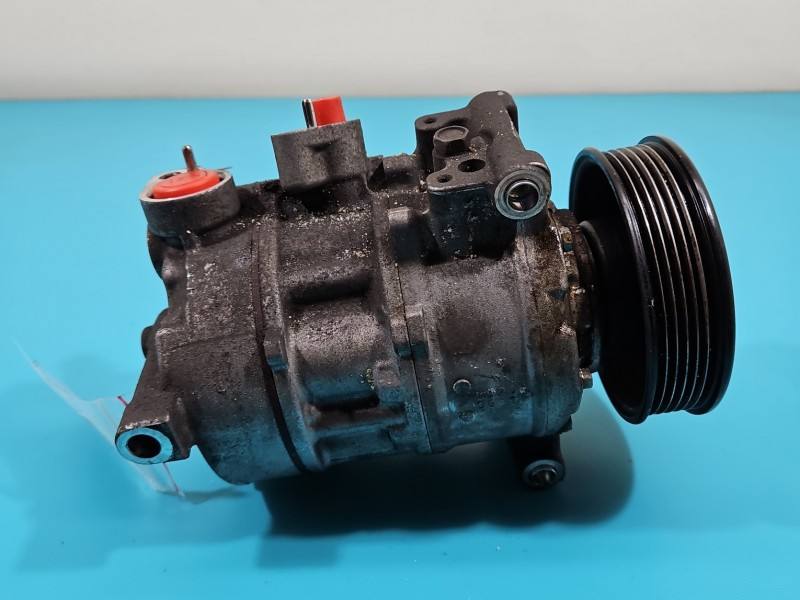 Компрессор кондиционера Volkswagen Polo 5Q0820803 — фото детали 3