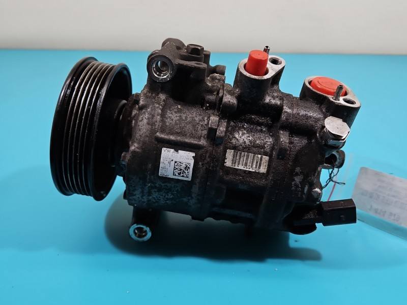Компрессор кондиционера Volkswagen Polo 5Q0820803 — фото детали 5