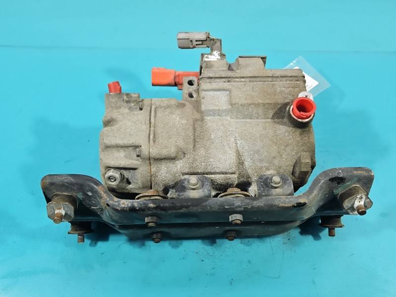 Компрессор кондиционера Tesla Model S 042200-0691 — фото детали 5