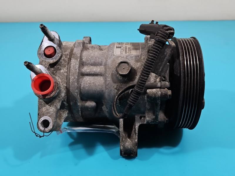 Компрессор кондиционера Jeep Cherokee 55037466AE — фото детали 3