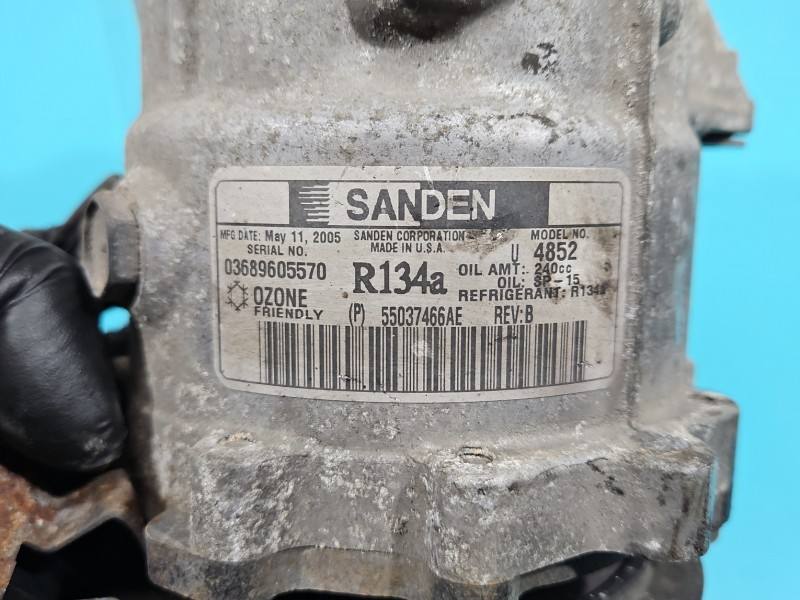 Компрессор кондиционера Jeep Cherokee 55037466AE — фото детали 7