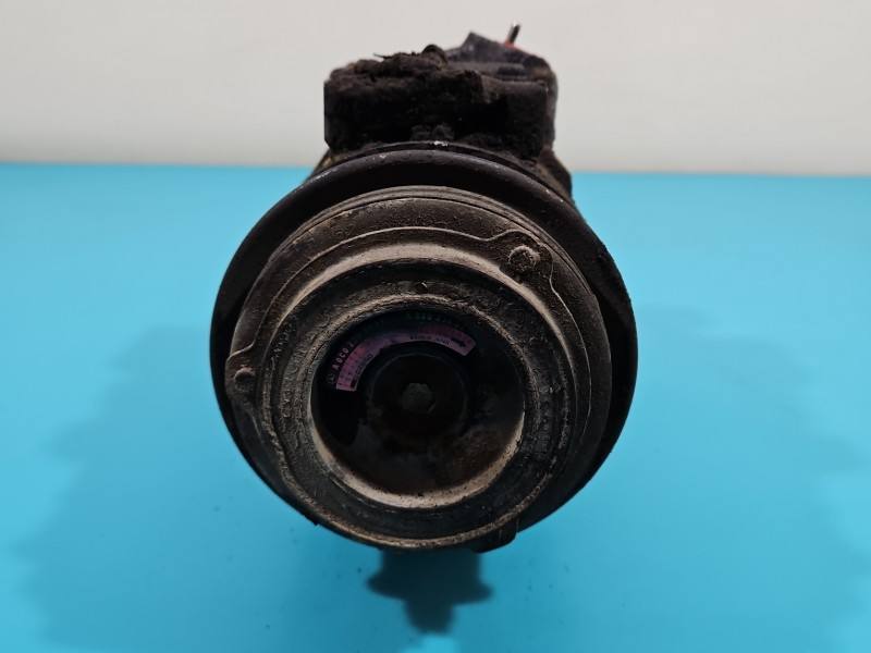 Компресор кондиціонера Mercedes Vito A0002302011 — фото деталі 2