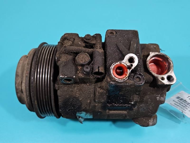 Компресор кондиціонера Mercedes Vito A0002302011 — фото деталі 9