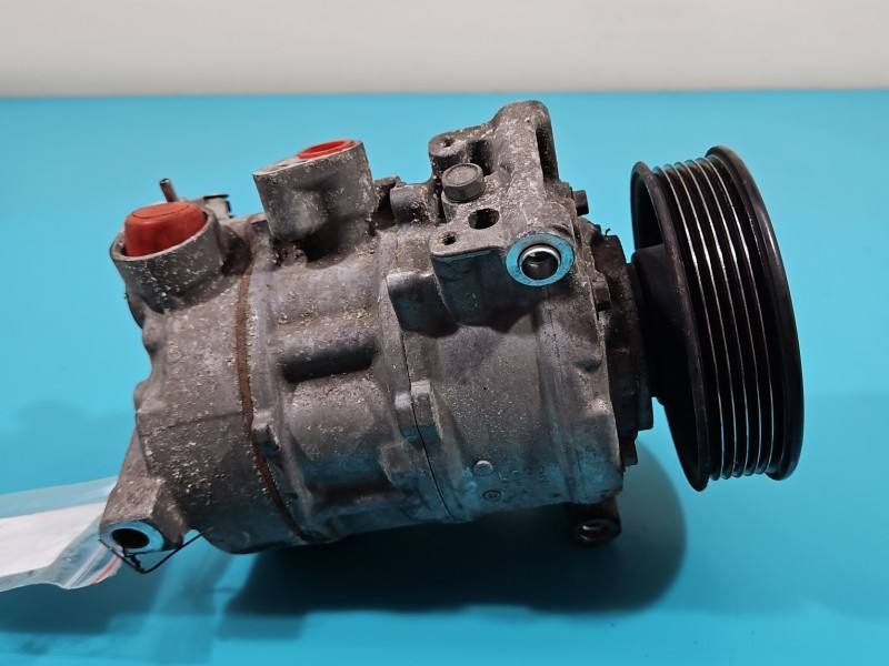 Компресор кондиціонера Volkswagen Passat B8 5Q0820803F — фото деталі 3