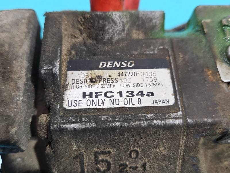 Компресор кондиціонера Toyota Avensis T22 447220-3435 — фото деталі 8