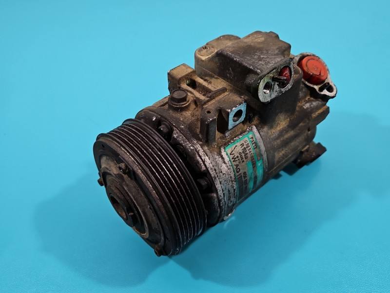 Компресор кондиціонера Volkswagen Polo 6Q0820803H