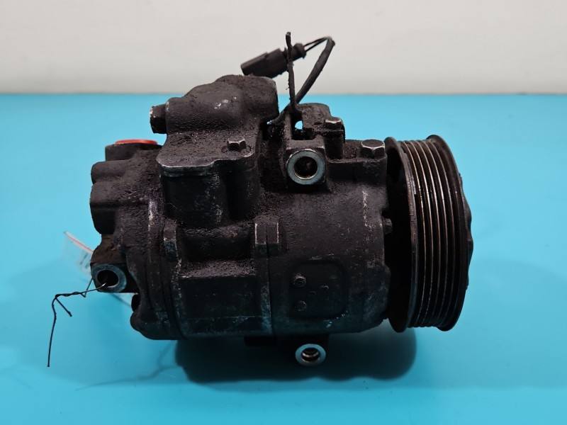 Компресор кондиціонера Skoda Fabia 1 6Q0820803G — фото деталі 4