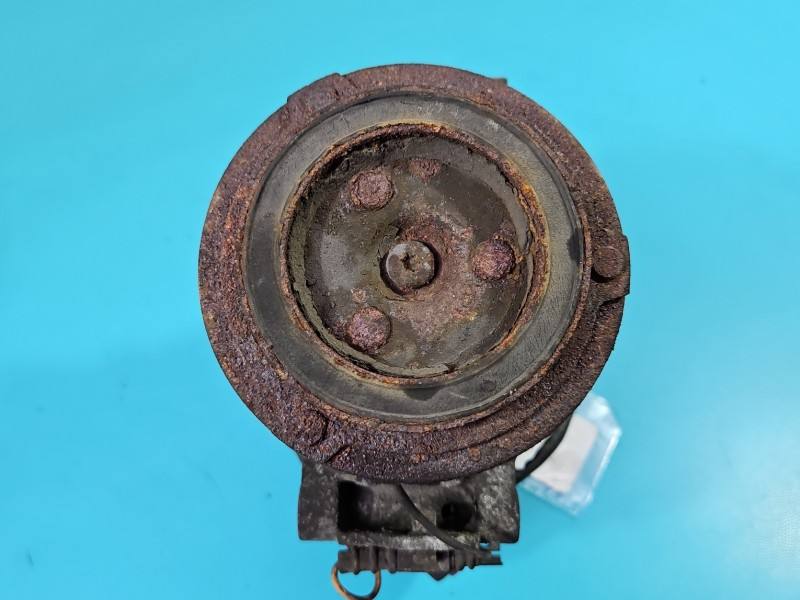 Компресор кондиціонера BMW X5 E70 7121762-03 — фото деталі 9