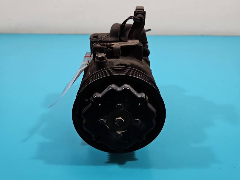 Компресор кондиціонера Seat Ibiza 6Q0820803G — фото деталі 2