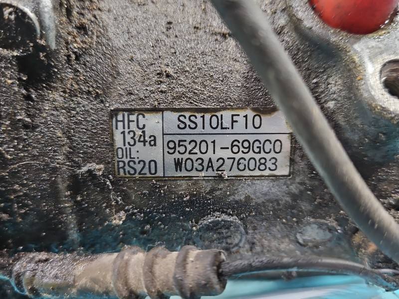 Компресор кондиціонера Suzuki Ignis SS10LF10 — фото деталі 6
