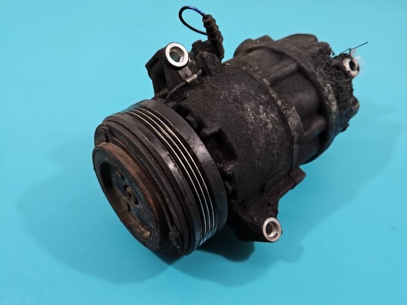 Компресор кондиціонера BMW X3 E83 6905643-08
