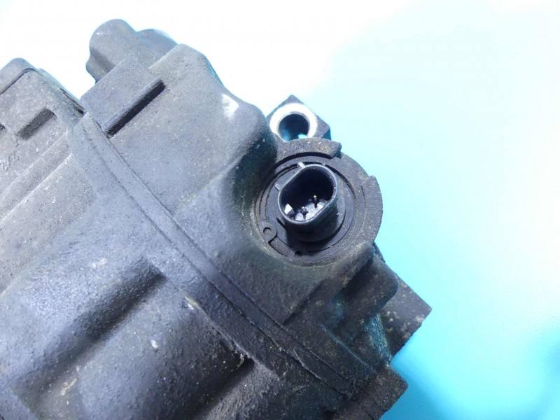 Компресор кондиціонера Mercedes C W204 A0022305011 — фото деталі 9