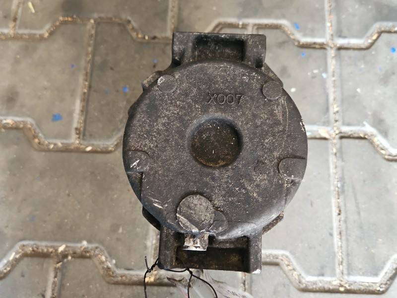 Компресор кондиціонера Mazda Mpv 247300-1320 — фото деталі 6