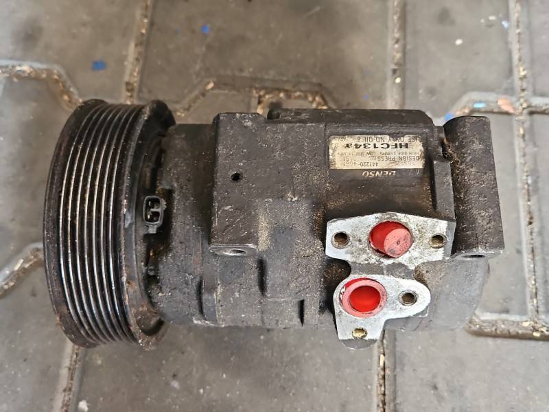 Компресор кондиціонера Mazda Mpv 247300-1320 — фото деталі 7