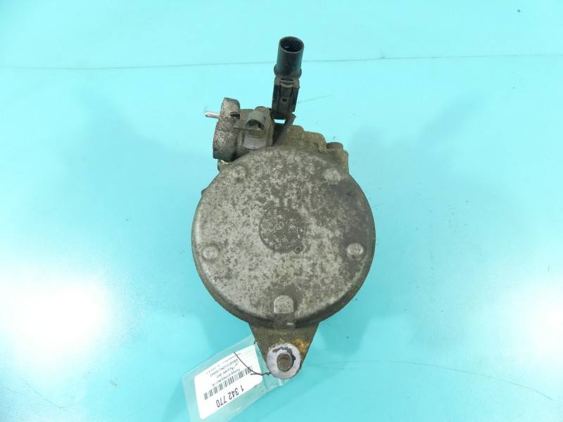 Компрессор кондиционера Hyundai Getz F500-KP1AA-06 — фото детали 4