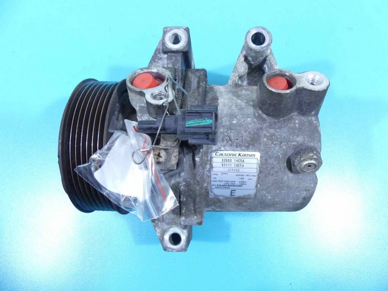 Компресор кондиціонера Nissan Micra 926001HC5A — фото деталі 2