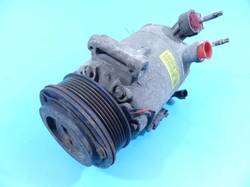 Компрессор кондиционера Ford Focus CV61-19D629-FE