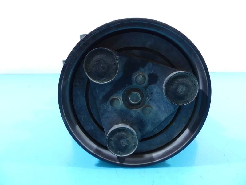 Компресор кондиціонера Nissan Micra 404020-0590 — фото деталі 2