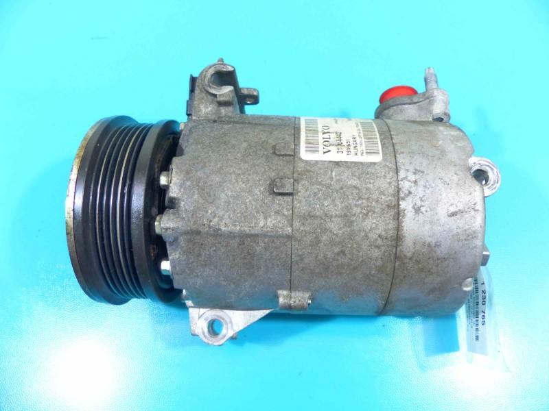 Компрессор кондиционера Volvo S60 31404442
