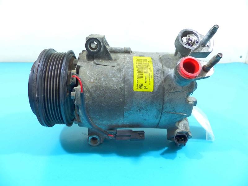 Компресор кондиціонера Ford Focus DV61-19D629-FD — фото деталі 5