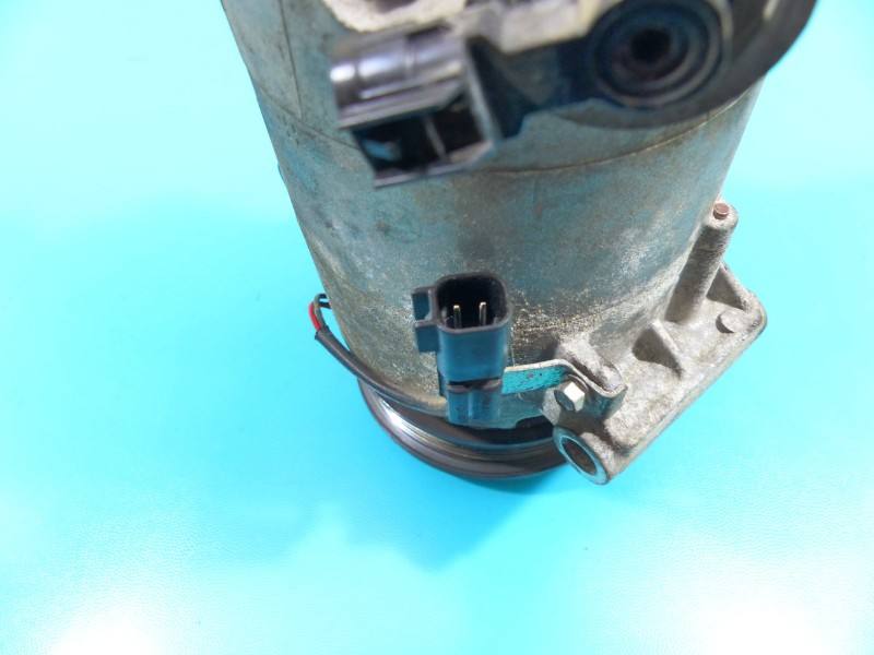 Компресор кондиціонера Ford Focus DV61-19D629-FD — фото деталі 9