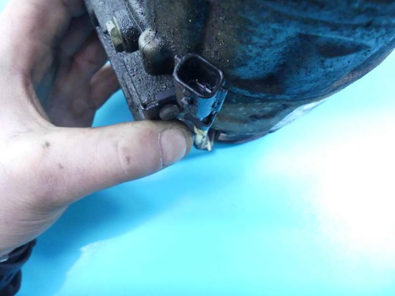 Компрессор кондиционера Renault Latitude 820848916-A — фото детали 8