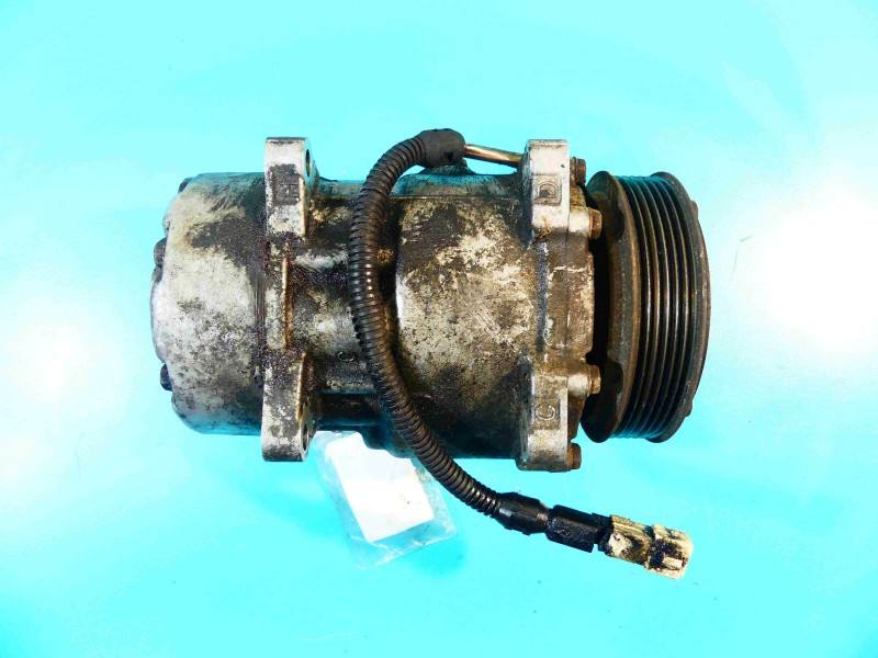 Компресор кондиціонера Citroen C5 5215806144 — фото деталі 3