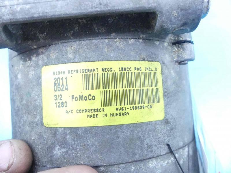 Компрессор кондиционера Ford Focus AV61-19D929-CA — фото детали 8