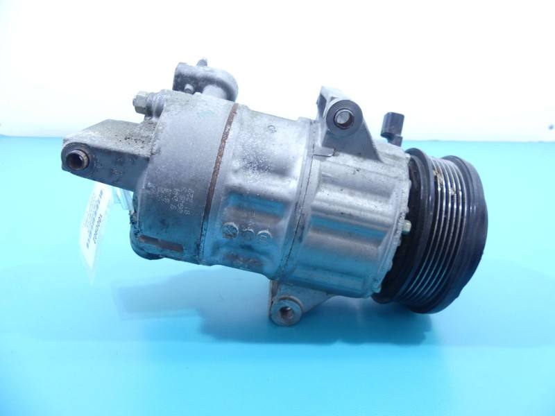 Компресор кондиціонера Ford Focus GN11-19D629-AB — фото деталі 3