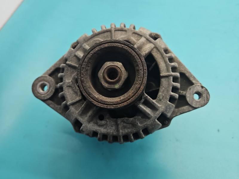 Генератор Hyundai Getz 37300-02570 — фото детали 2