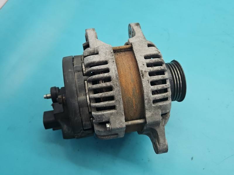 Генератор Hyundai Getz 37300-02570 — фото детали 3