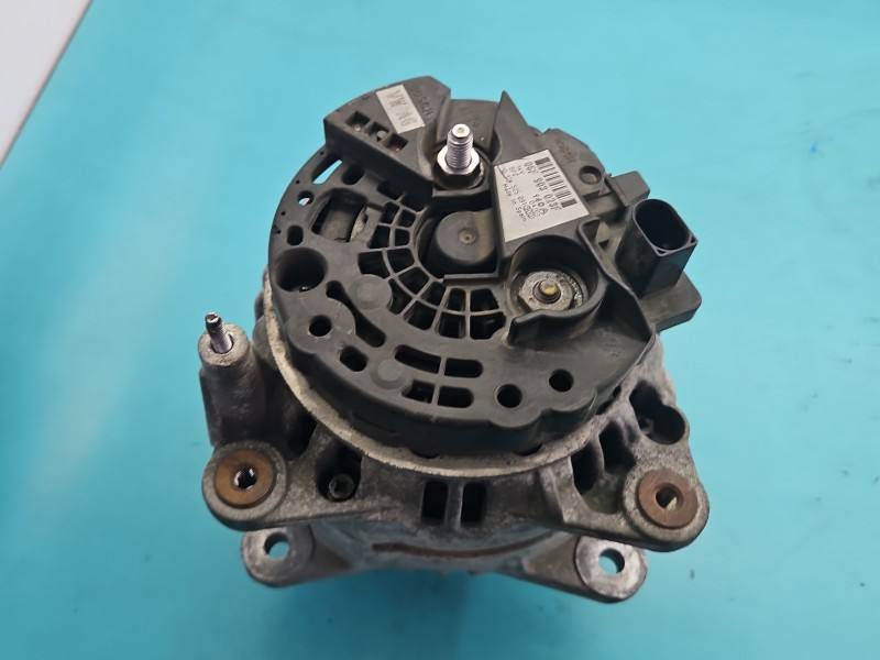 Генератор Volkswagen Touran 06F903023F — фото деталі 4