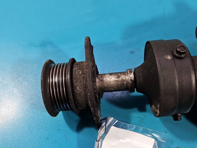 Генератор Ford Focus 98AB10300JD — фото детали 2