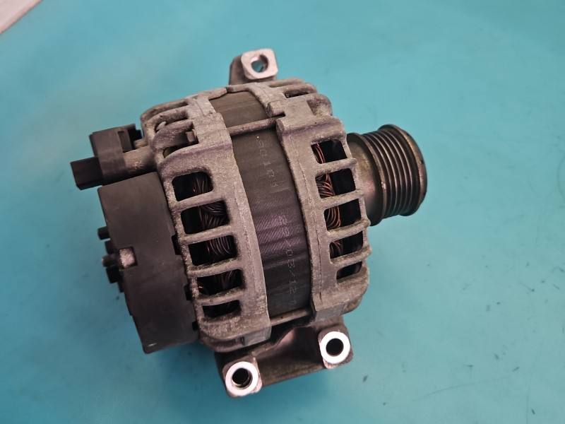 Генератор Land Rover Range Rover BJ32-10300-CB — фото деталі 3