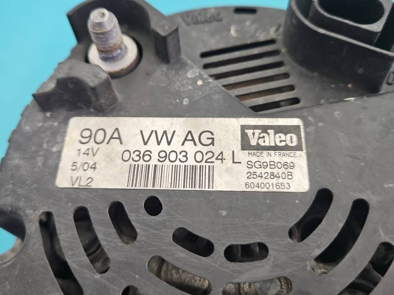 Генератор Volkswagen Golf 5 036903024L — фото деталі 6