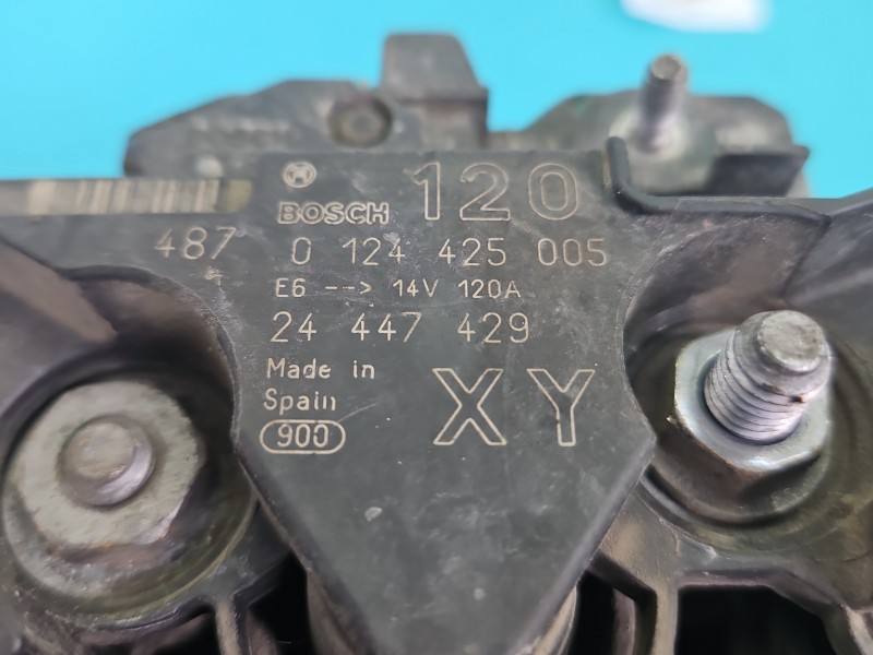 Генератор Opel Astra H 0124425005 — фото детали 5