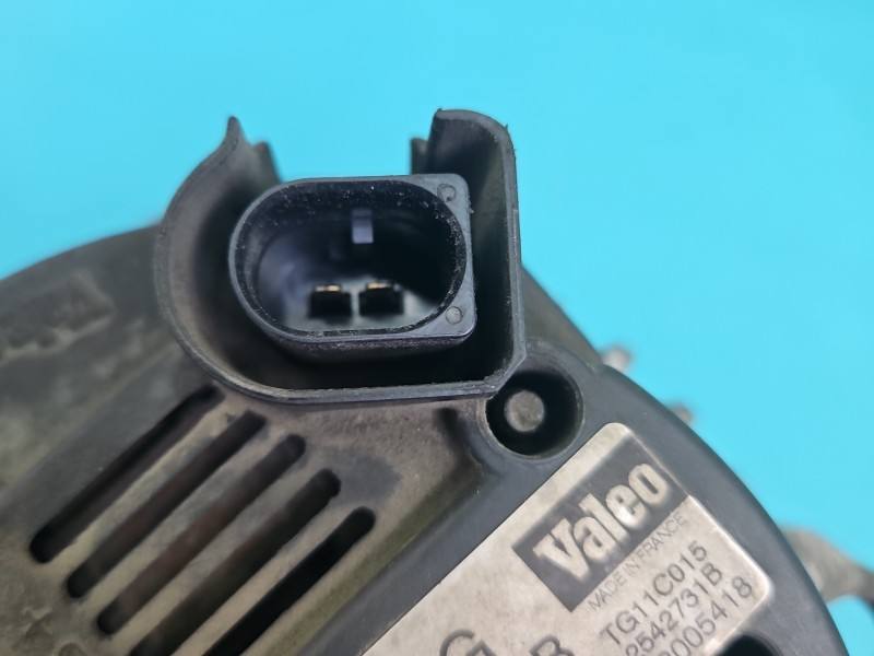 Генератор Volkswagen Touran 03C903023B — фото деталі 5