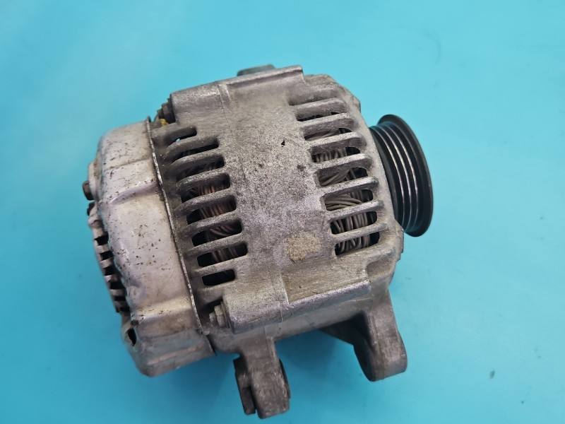 Генератор Toyota Yaris 1 27060-21030 — фото деталі 3