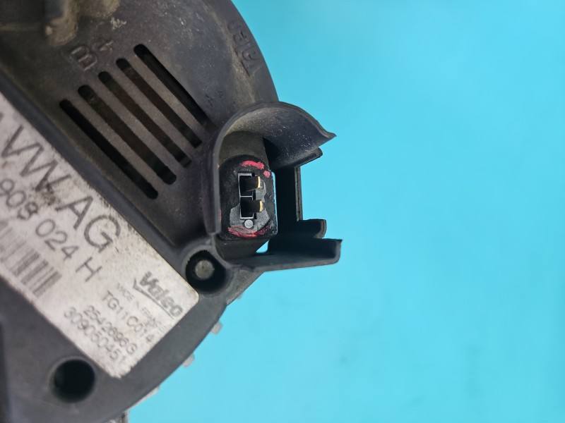 Генератор Volkswagen Golf 6 036903024H — фото детали 5