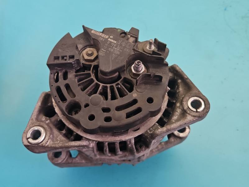 Генератор Opel Vectra C 0124525030 — фото деталі 4