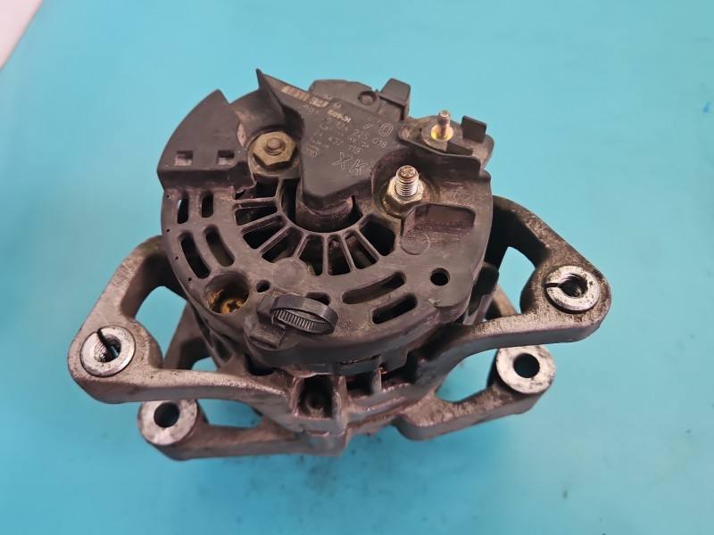Генератор Opel Corsa C 0124225018 — фото деталі 4