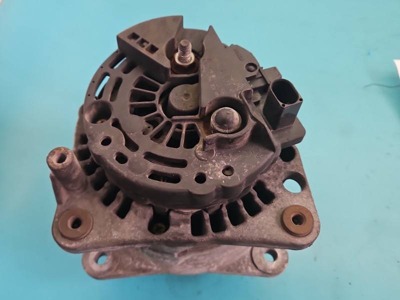 Генератор Volkswagen Golf 4 038903023K — фото деталі 4