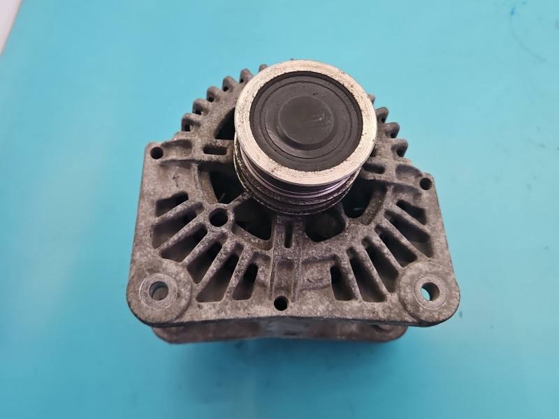 Генератор Renault Scenic 2 8200100907 — фото детали 2