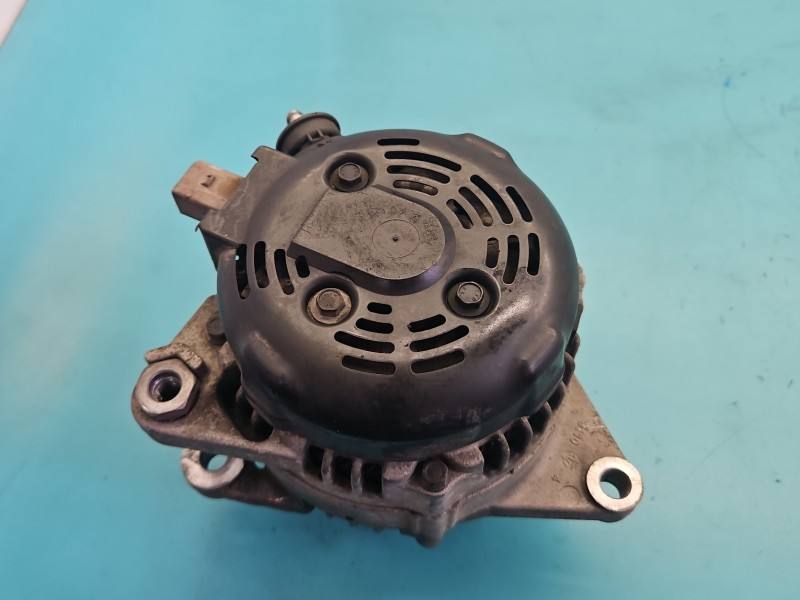Генератор Hyundai I30 37300-2A700 — фото детали 4