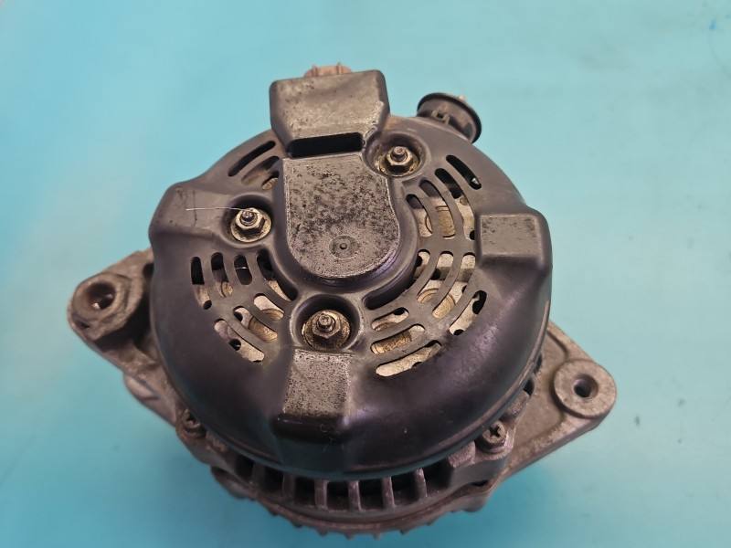 Генератор Toyota Auris 104210-5150 — фото деталі 4