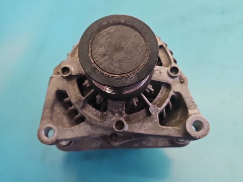 Генератор Honda CR-V 104211-4340 — фото детали 2