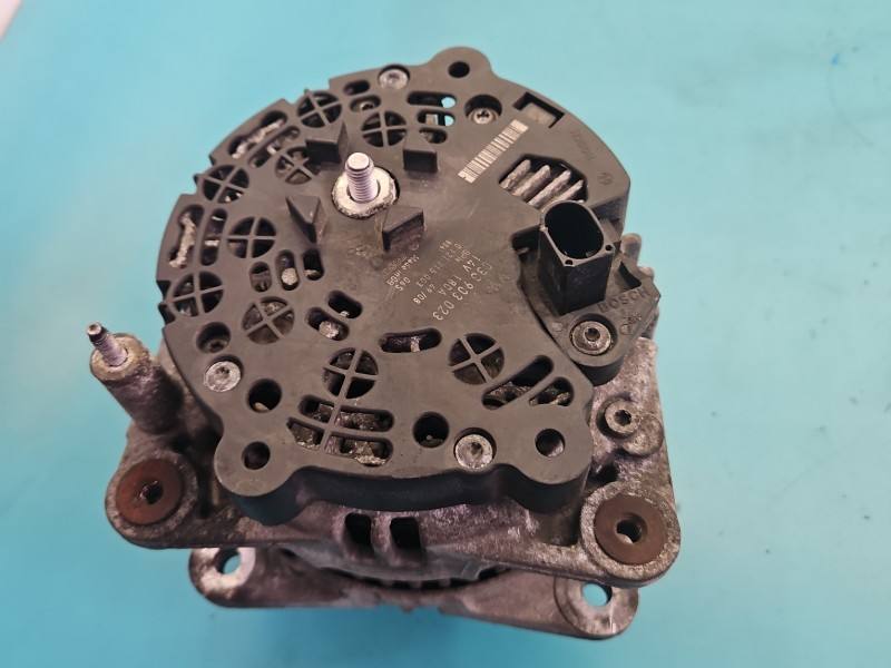 Генератор Volkswagen Passat B6 03C903023 — фото детали 4